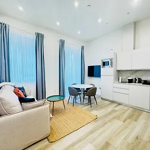 qe-apartments.es-andalucia.com/